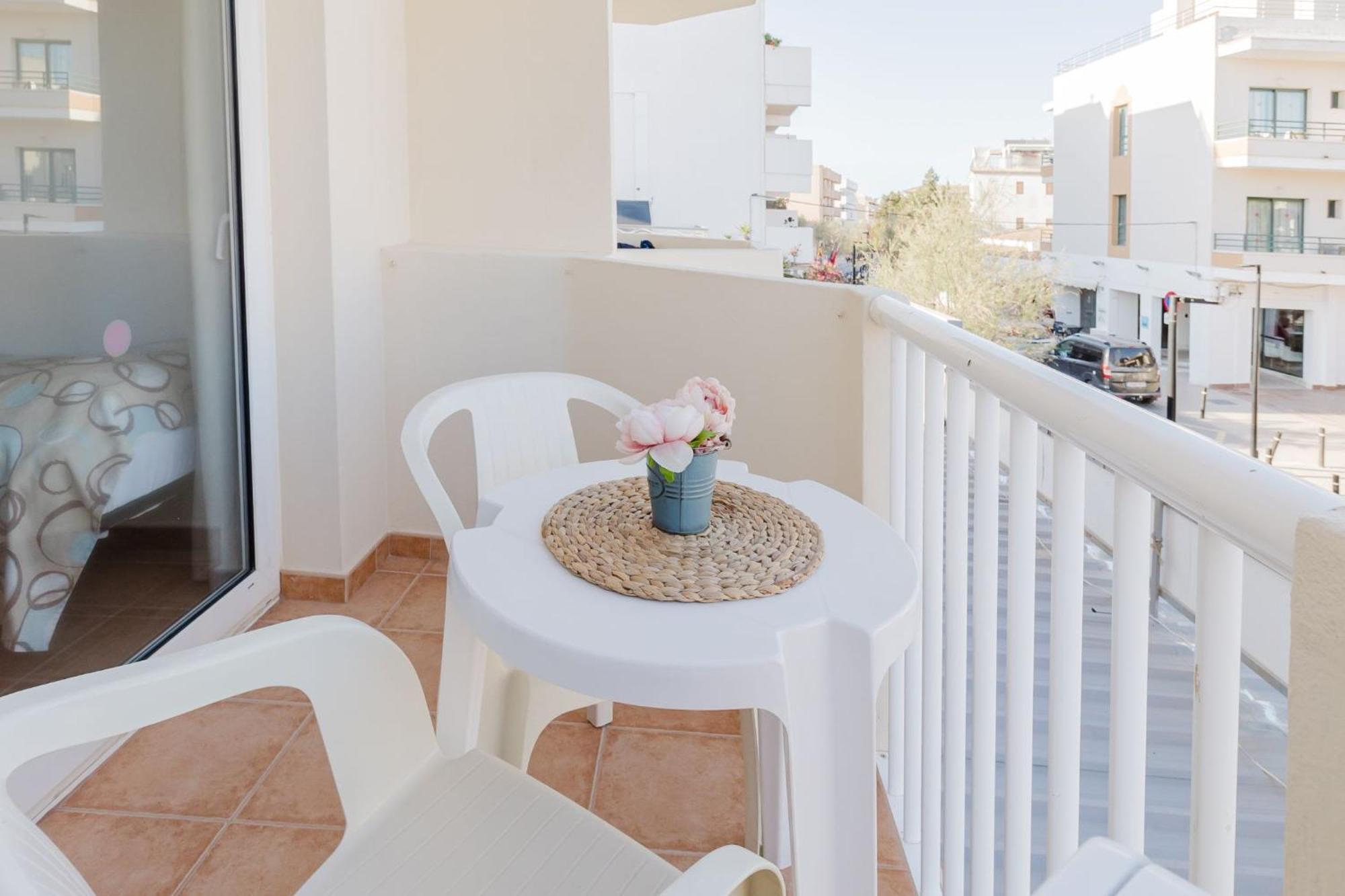 Apartamentos Timon- Formentera Vacaciones Es Pujols Exterior foto